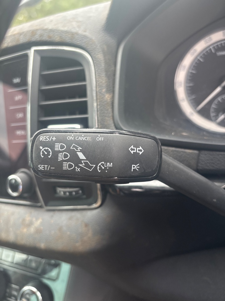 [EPE-115506] Conmutador ECU columna de dirección Skoda Karoq 1.6 TDI 2018