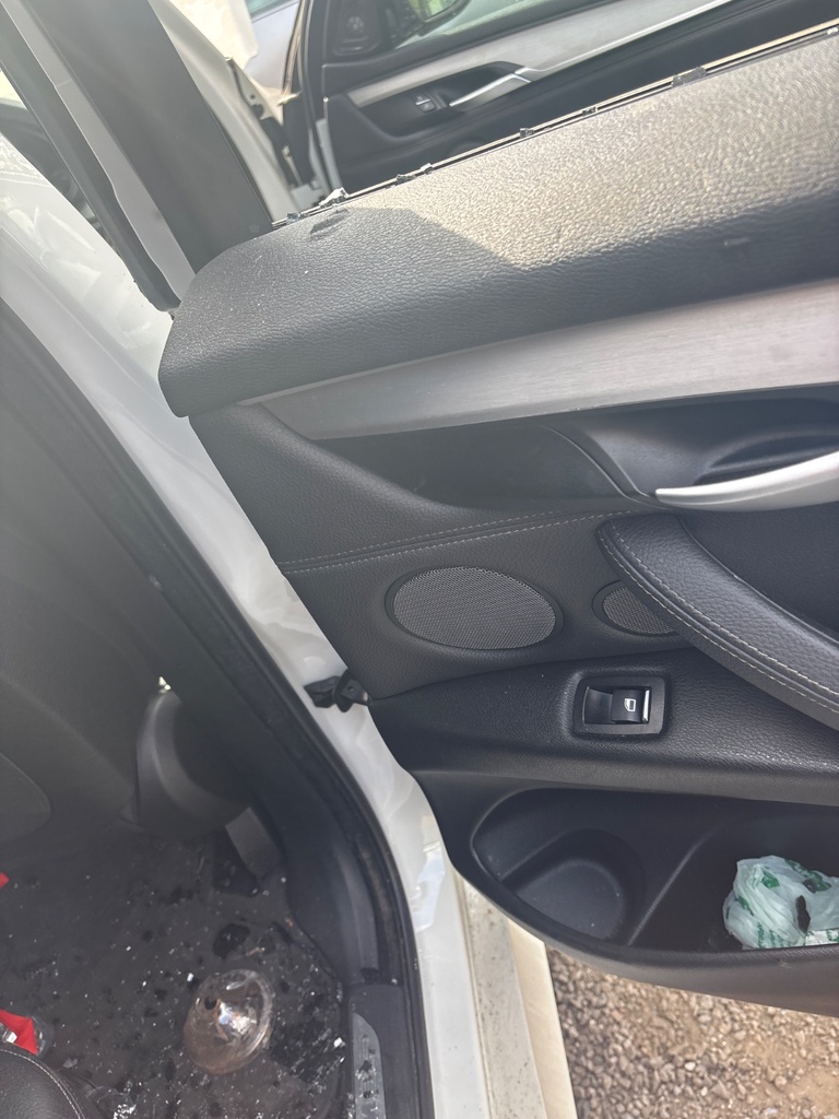 [EPE-115719] Altavoz de puerta trasero derecho para BMW X5 F15 F85 3.0 M50d xDrive 2017