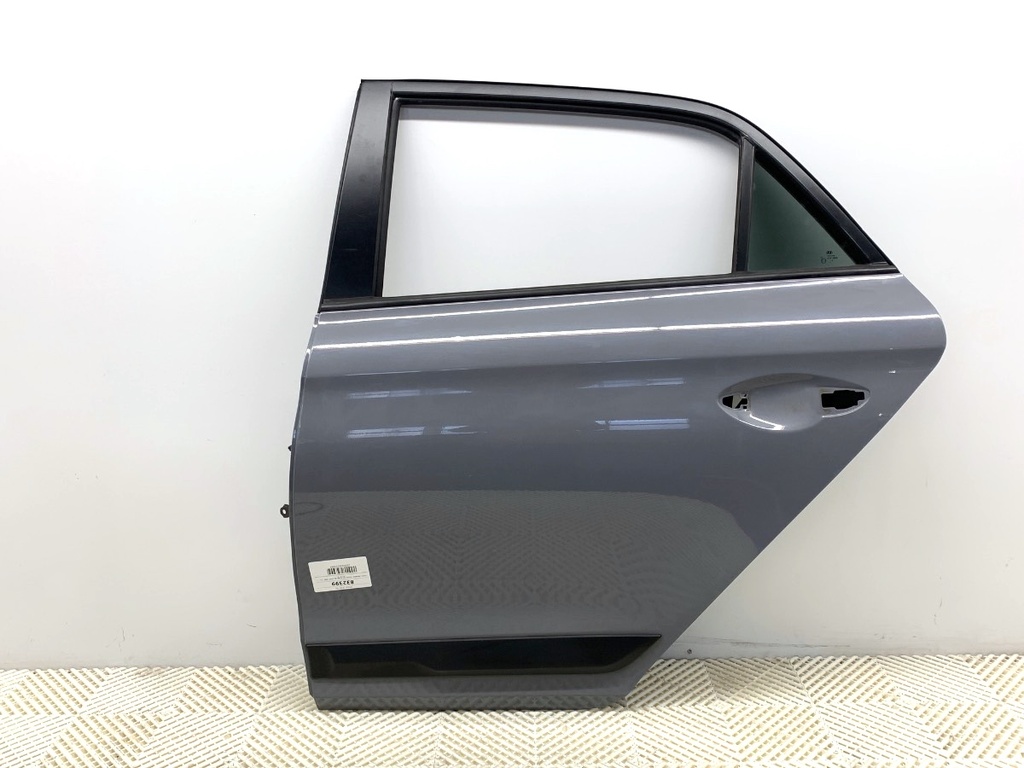 [STARK-832399] Puerta trasera izquierda HYUNDAI i20 II (GB, IB) 2014-2022