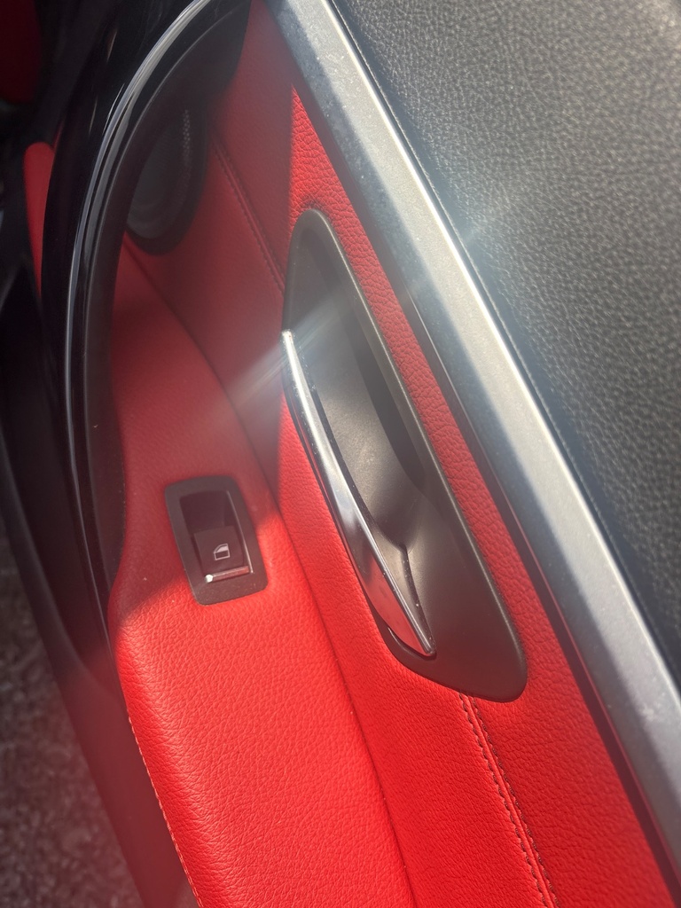 [EPE-116072] Tirador interior puerta trasera derecho para BMW Serie 4 2018