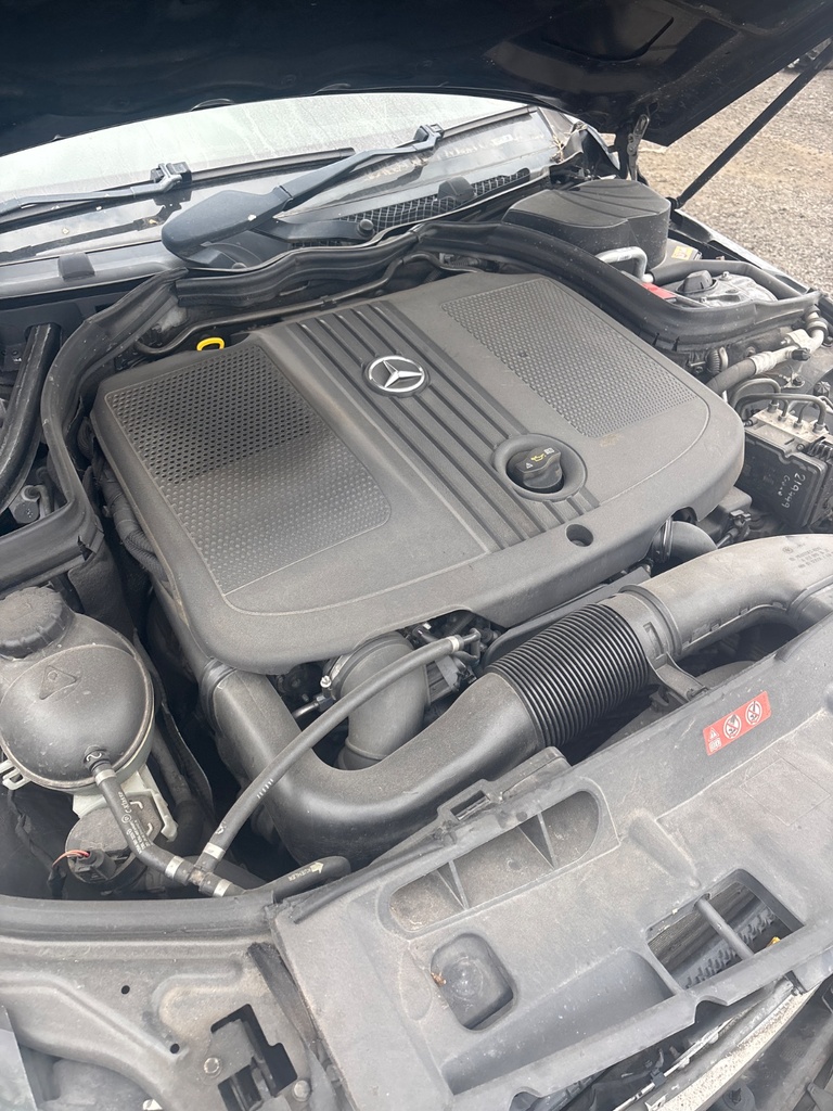 [EPE-116235] Tapa de motor Mercedes-Benz C-Class C 220 CDI OM651.911 2013