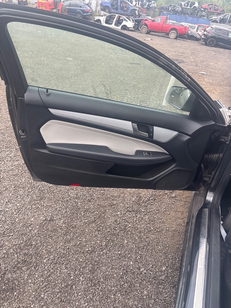 [EPE-116307] Actuador cierre centralizado puerta delantera izquierdo para Mercedes-Benz C-Class 2013