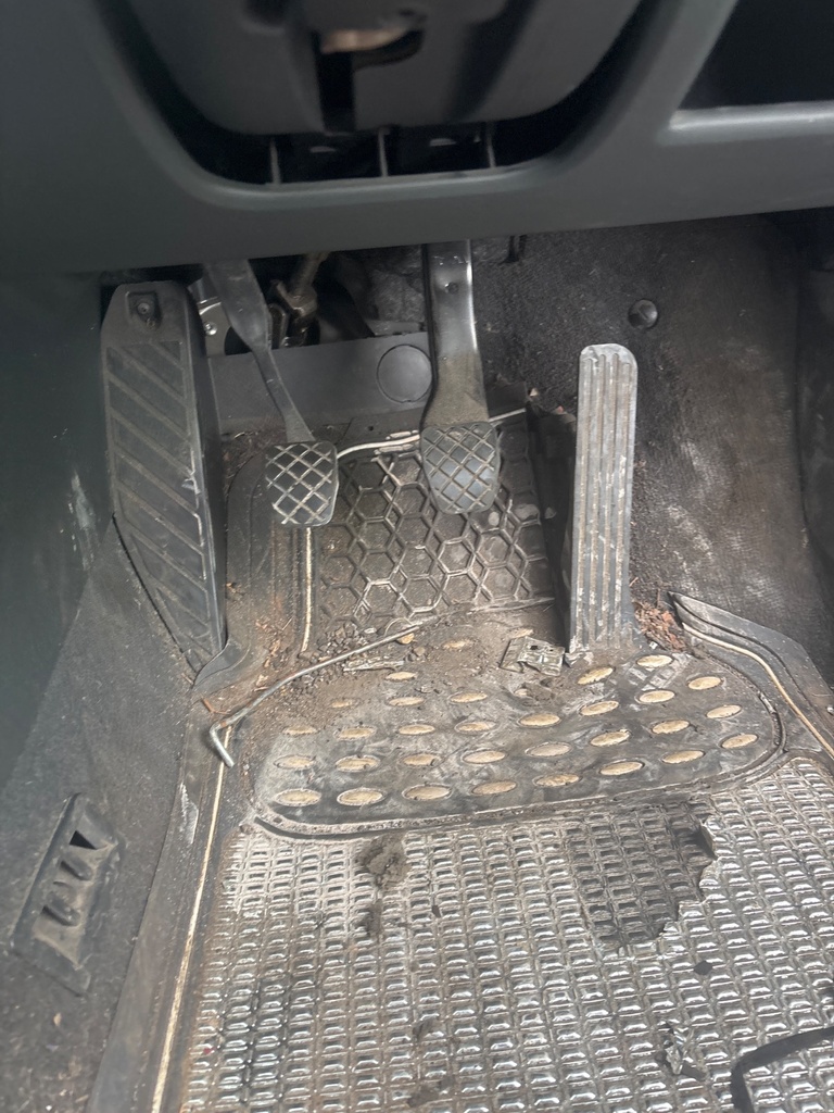 [EPE-116382] Conjunto de pedales Audi A3 1.6 TDI 2012