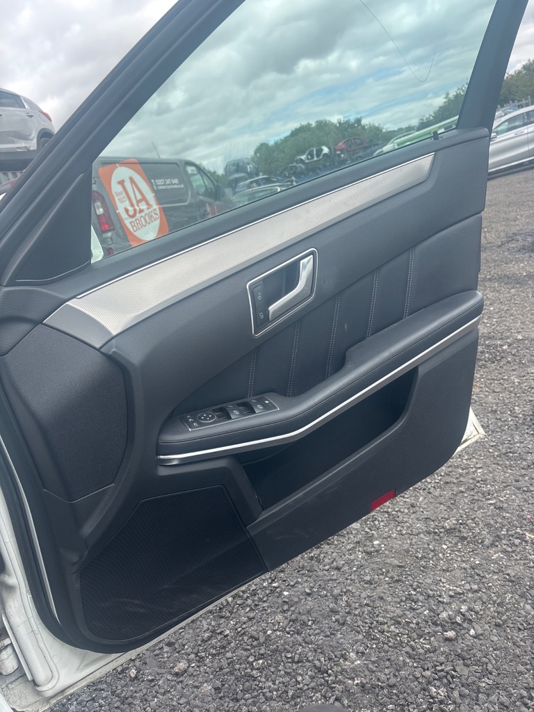[EPE-116719] Motor elevalunas puerta delantera derecha Mercedes-Benz E-Class 2015
