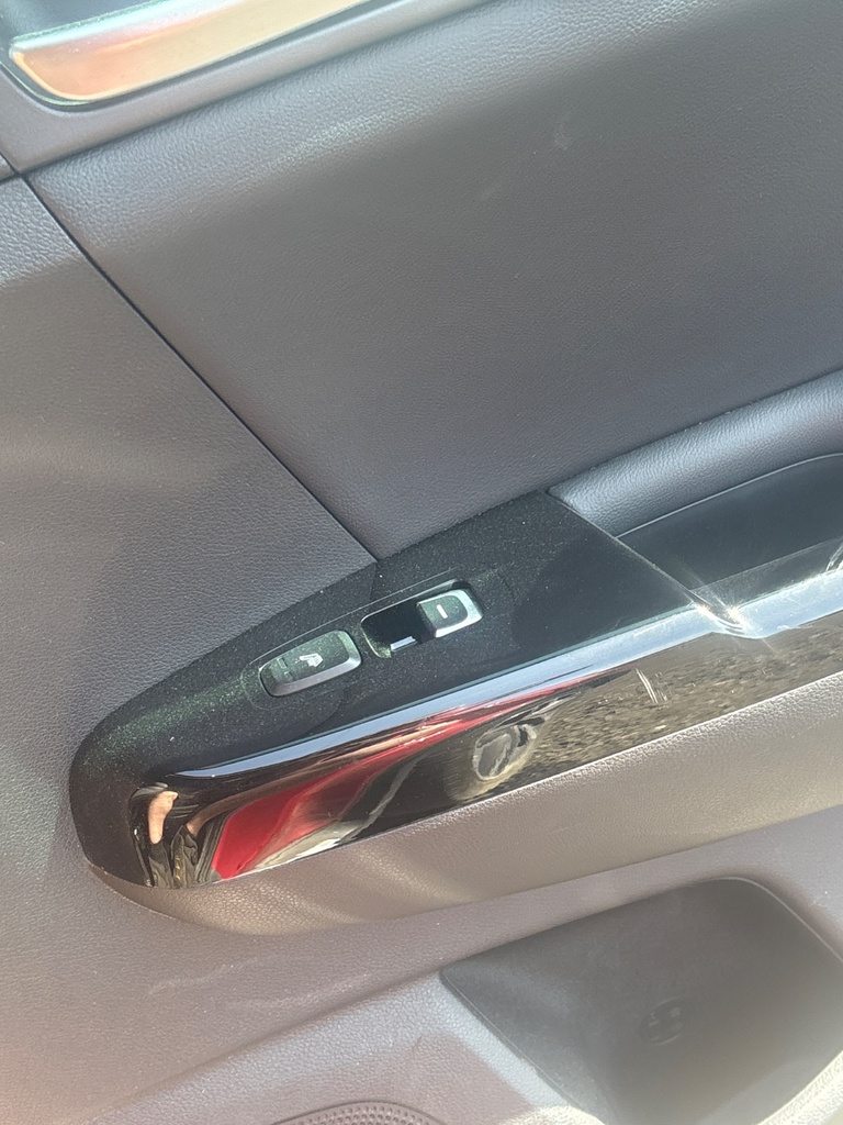 [EPE-116665] Pulsador elevalunas trasero derecho Kia Sportage 2019 infrarrojo