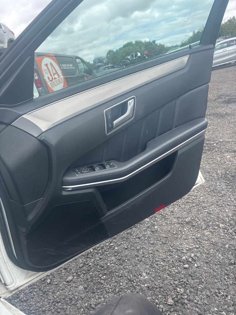 [EPE-116726] Arnés de cables puerta delantera derecha Mercedes-Benz E-Class 2015
