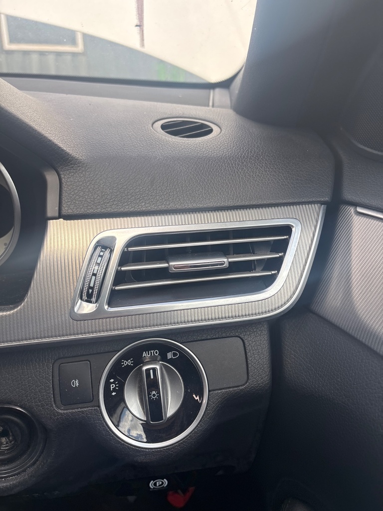 [EPE-116731] Conducto de ventilación para Mercedes-Benz E-Class E 220 BlueTEC 2015