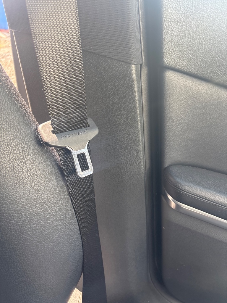 [EPE-116758] Embellecedor Pilar B Inferior Izquierdo Mercedes-Benz Clase E 2015-2016