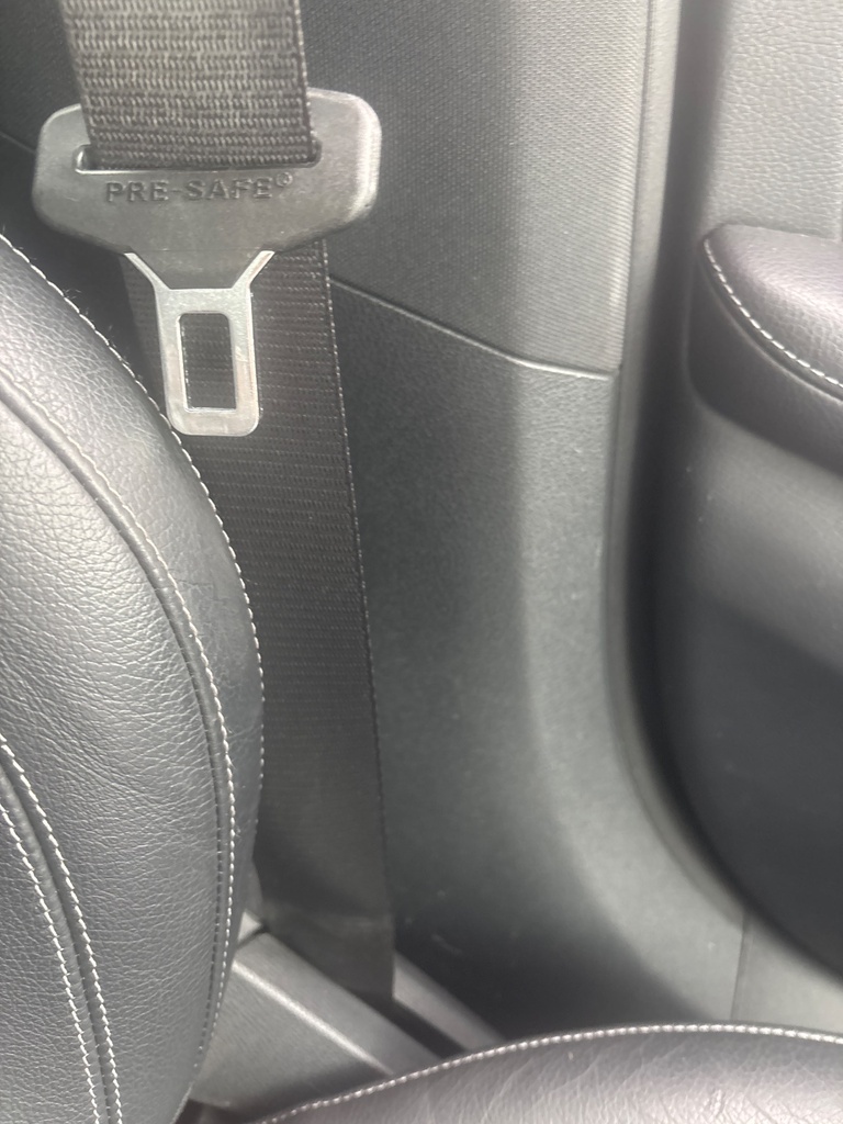 [EPE-117011] Embellecedor Pilar B Inferior Izquierdo para Mercedes-Benz E-Class E 220 d 2018