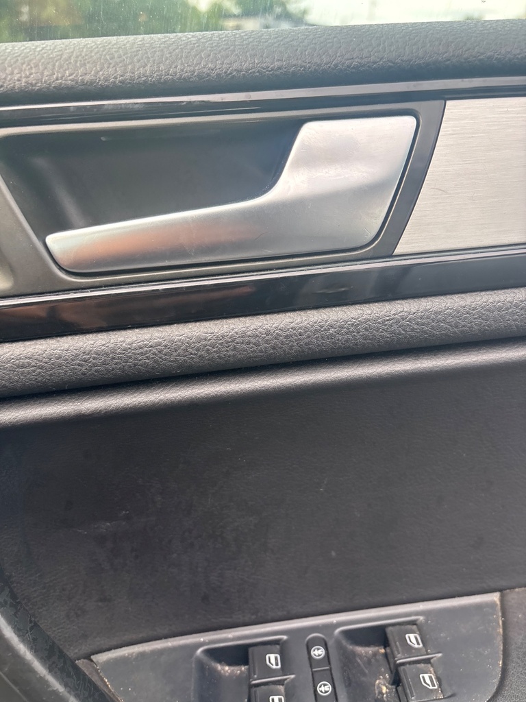 [EPE-117305] Tirador puerta delantero interior derecho para VW Touareg 7P5 (2012) eissilber