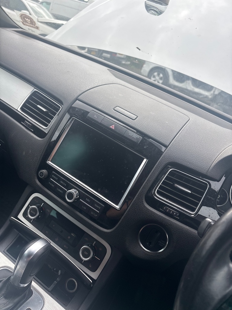 [EPE-117332] Salida de aire calefacción salpicadero VW Touareg 7P5 3.0 TDI V6 2012