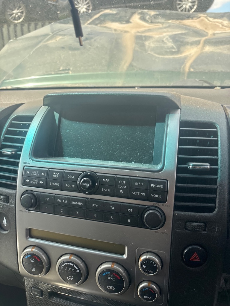[EPE-117466] Salida de aire calefacción salpicadero Nissan Pathfinder III R51 2.5 dCi 2006