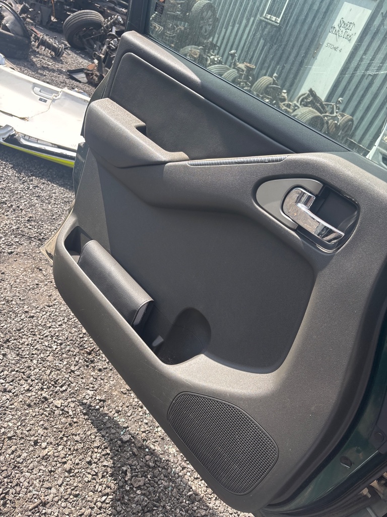 [EPE-117505] Panel interior de puerta delantera izquierdo 2006 Nissan Pathfinder III R51 DW0