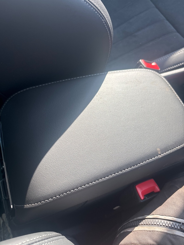 [EPE-117723] Reposabrazos de consola central Skoda Karoq NU7 1.5 TSI