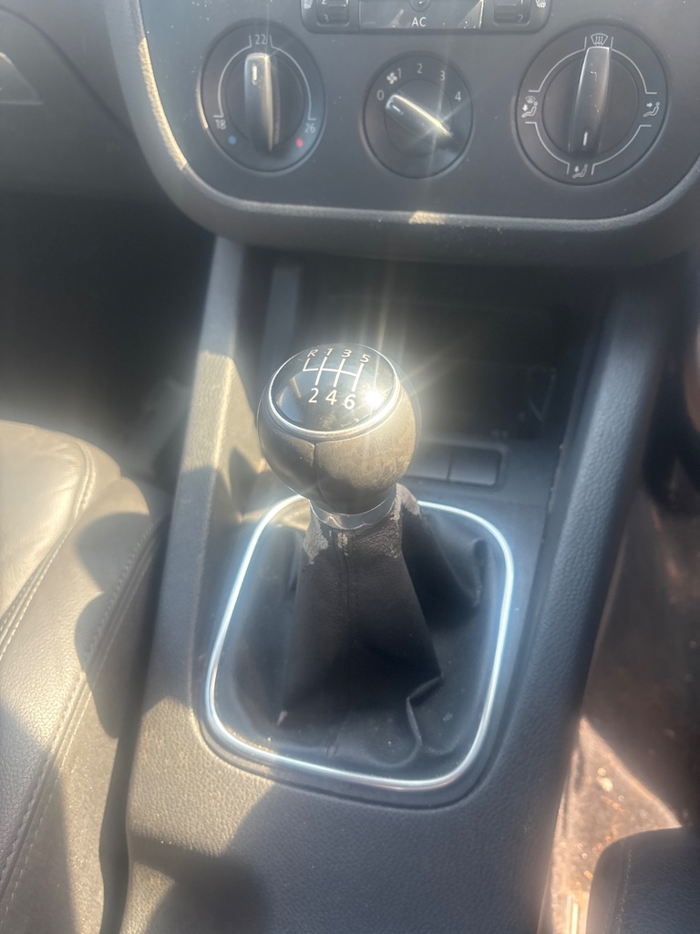 [EPE-118067] Consola central VW Golf 2.0 TDI 16V 4motion 2007