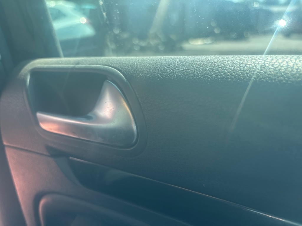[EPE-118156] Tirador interior puerta trasera derecho VW Golf 2007 negro