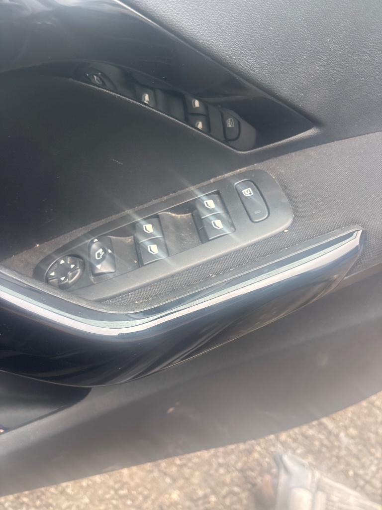 [EPE-118190] Interruptor elevalunas eléctrico delantero derecho Peugeot 208 2019