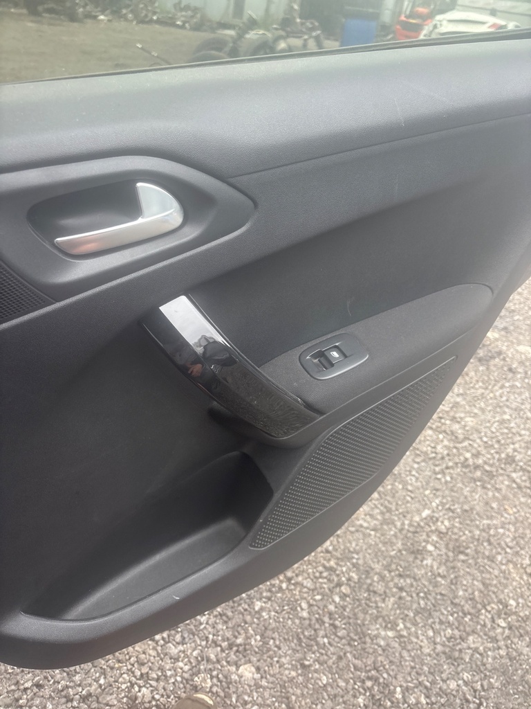 [EPE-118248] Arnés de cables puerta trasera derecha para Peugeot 208 2019