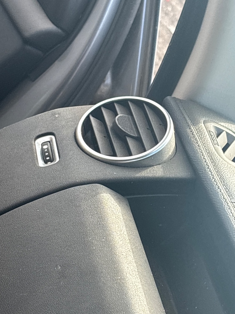 [EPE-118305] Conducto de ventilación Land Rover Discovery 3.0 SDV6 2011