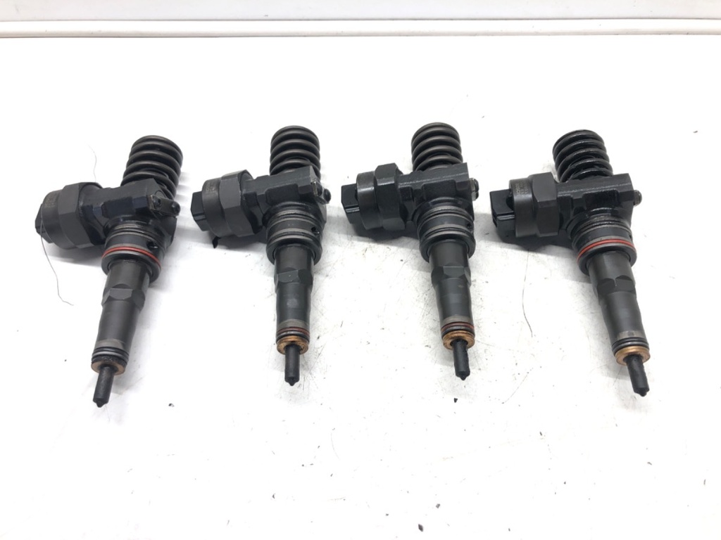 [STARK-488220] Juego de inyectores VW Golf IV (1J1) 1.9 TDI 74 kW 2000-2005
