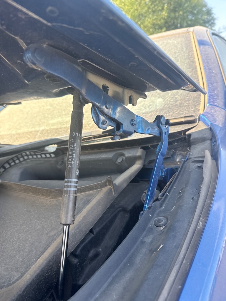 [EPE-118493] Bisagra del capó LH 2018 BMW 6 Series