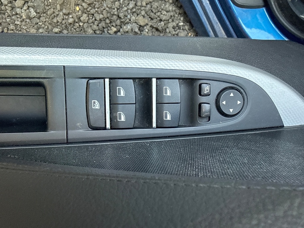 [EPE-118520] Interruptor elevalunas eléctrico delantero derecho BMW Serie 6 C1A azul 2018