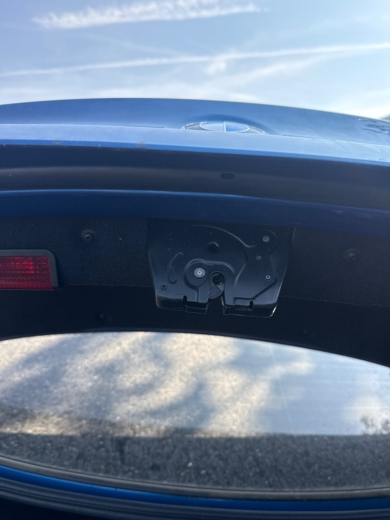 [EPE-118554] Mecanismo de cierre portón trasero BMW 6 Series 2018 N57D30T0