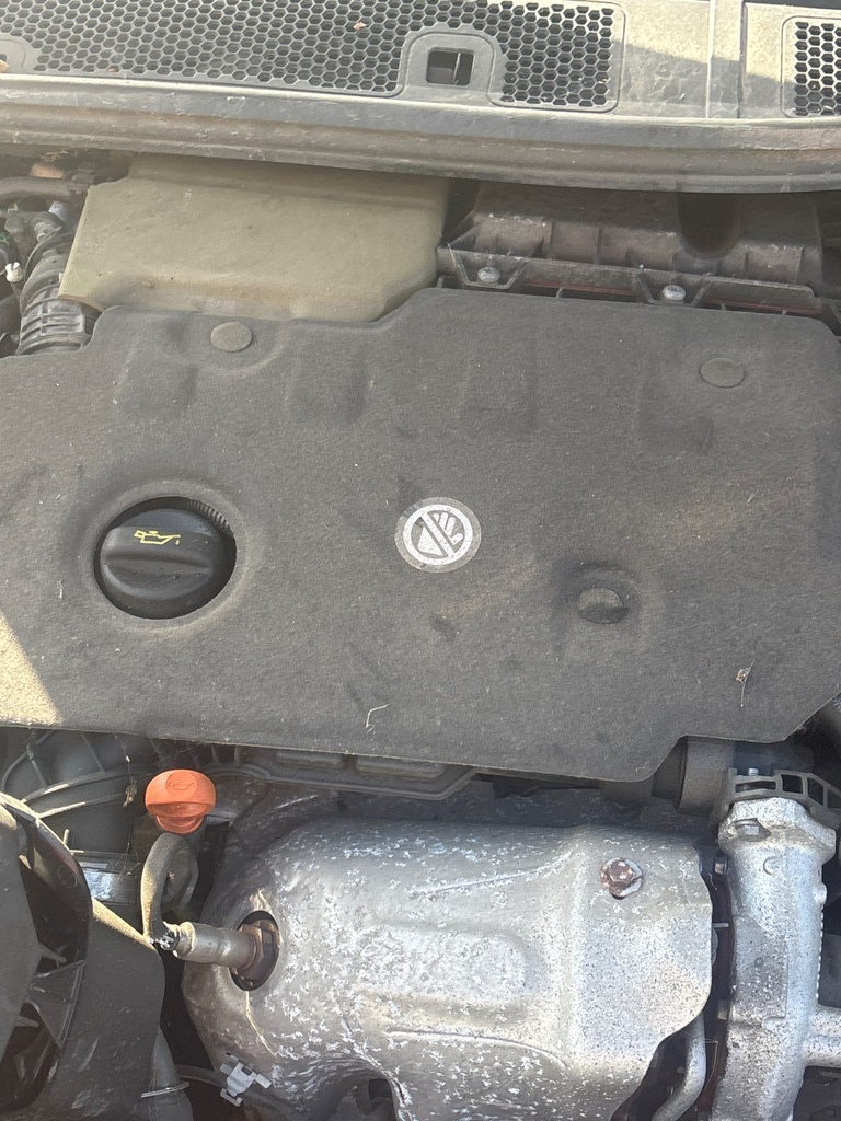 [EPE-118636] Tapa de balancines Peugeot 208 II 1.5 BlueHDI 100 2022