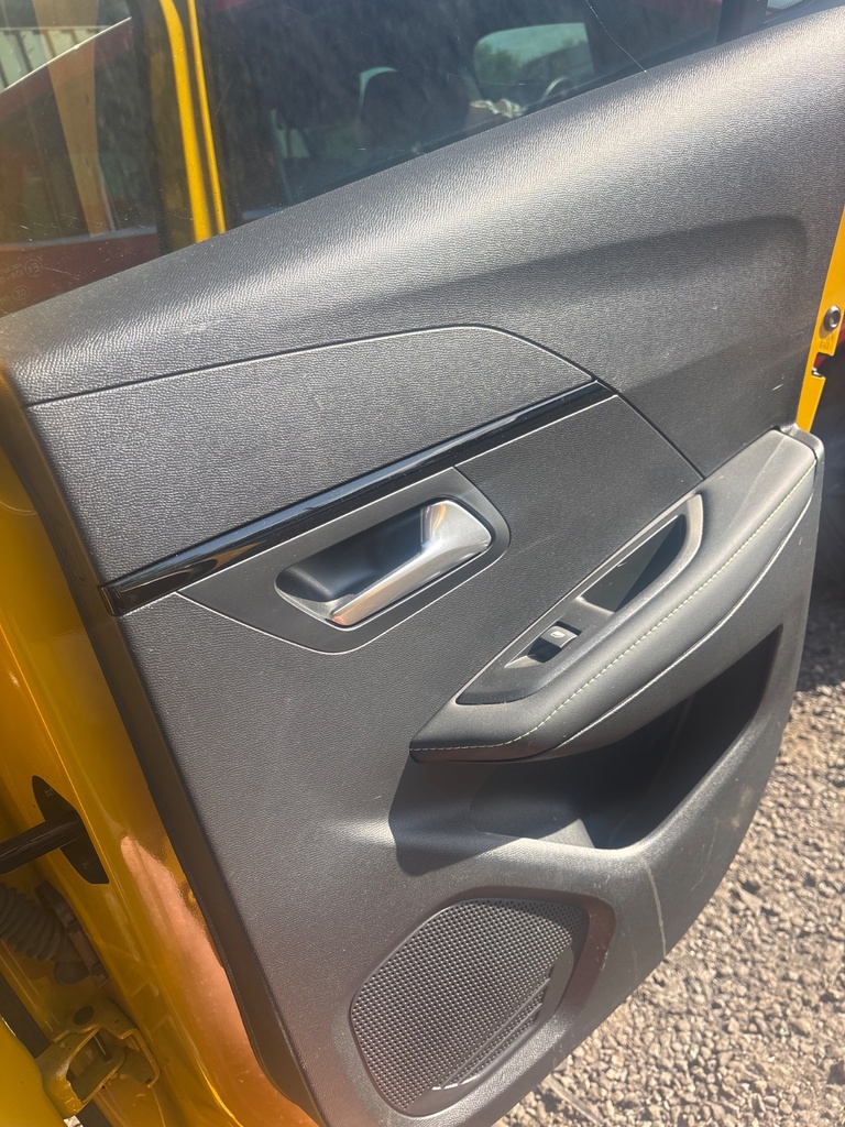 [EPE-118723] Tirador interior puerta trasera derecho 2022 Peugeot 208 II P21E