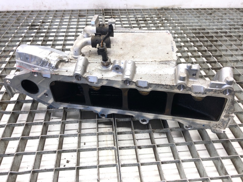 [STARK-754399] Intercooler VW Golf VII Variant (BA5, BV5) 1.6 TDI 81 kW 2013-2017