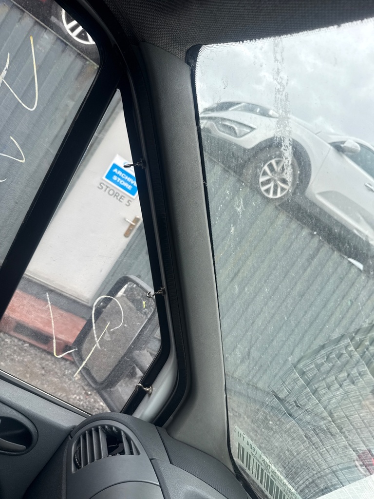 [EPE-118960] Pilares A Mercedes-Benz Sprinter 4-T 416 CDI 2004