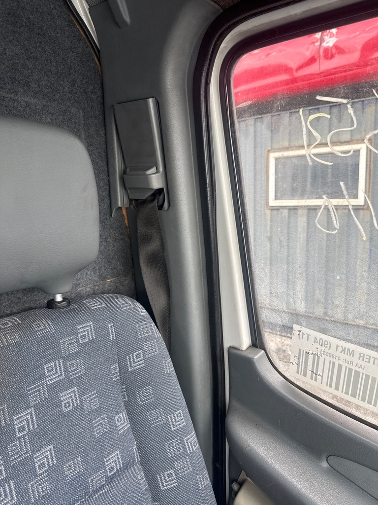 [EPE-118962] Embellecedor Pilar B Mercedes-Benz Sprinter 4-T 416 CDI 2004