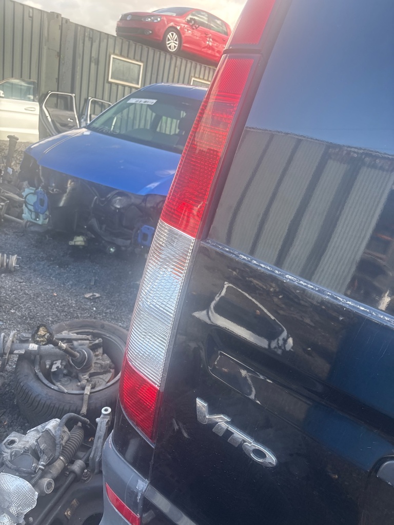 [EPE-119078] Piloto trasero izquierdo completo Mercedes-Benz Vito 2011-2019