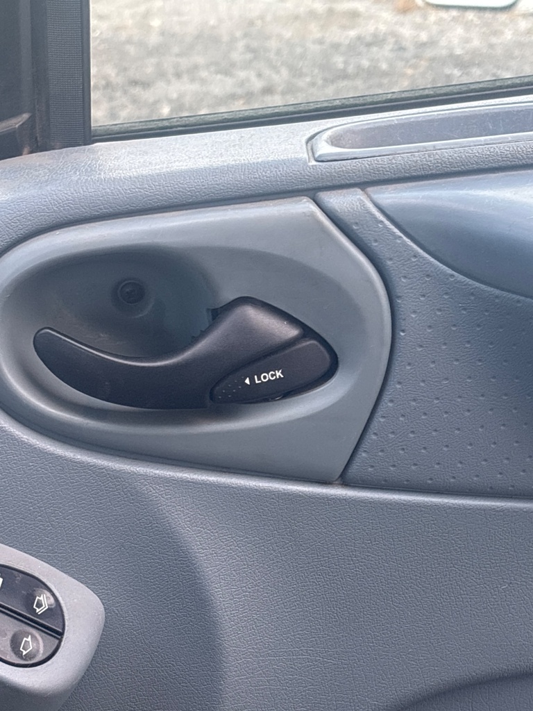 [EPE-119150] Tirador puerta delantera interior derecho Ford Transit 2013