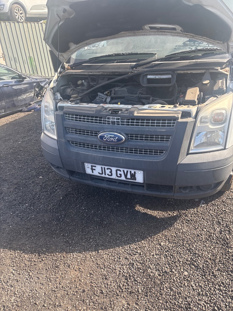 [EPE-119204] Moldura paso de rueda trasero derecho Ford Transit 2.2 TDCi RWD 2013