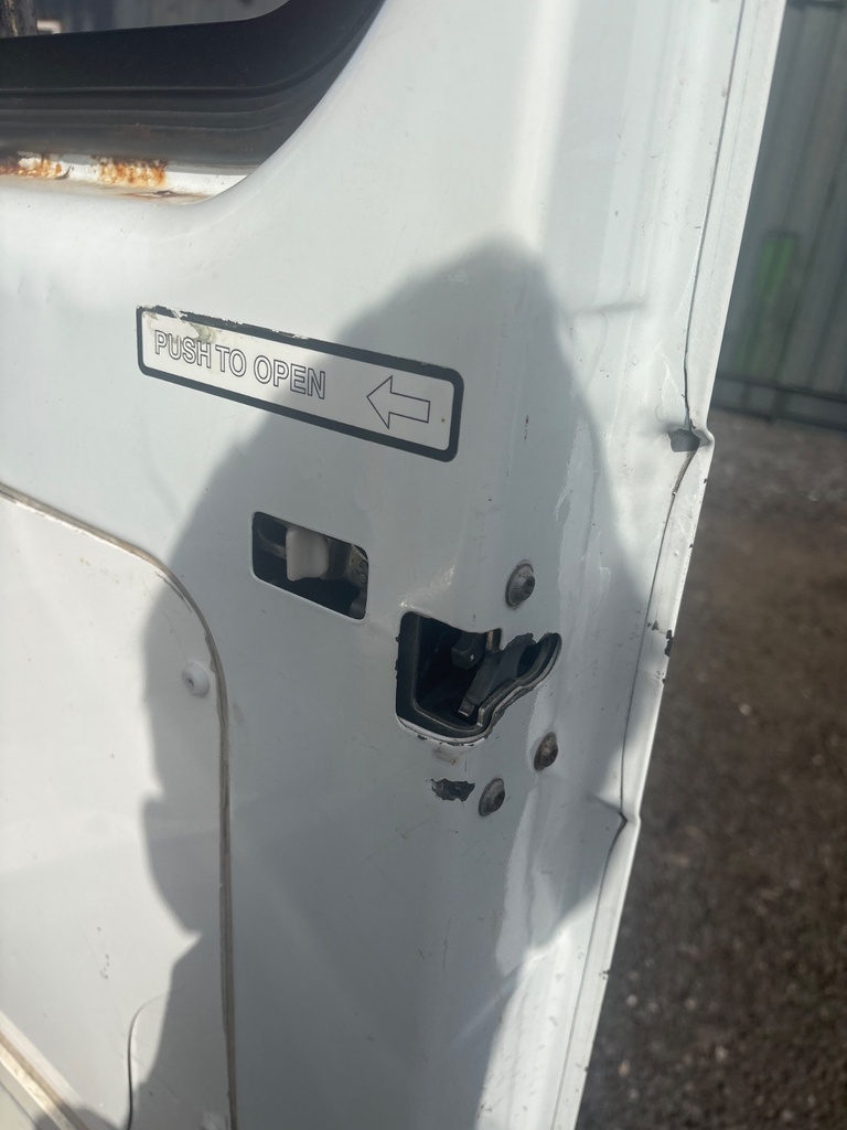 [EPE-119222] Cerradura trasera de puerta derecha Ford Transit 2.2 TDCi (2013) - CYRA