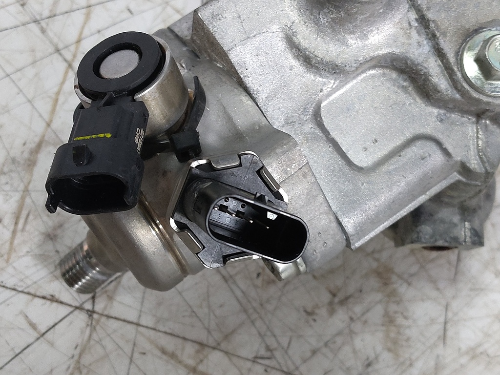 [MTD-529913] Bomba de combustible Mazda CX-30 2.0