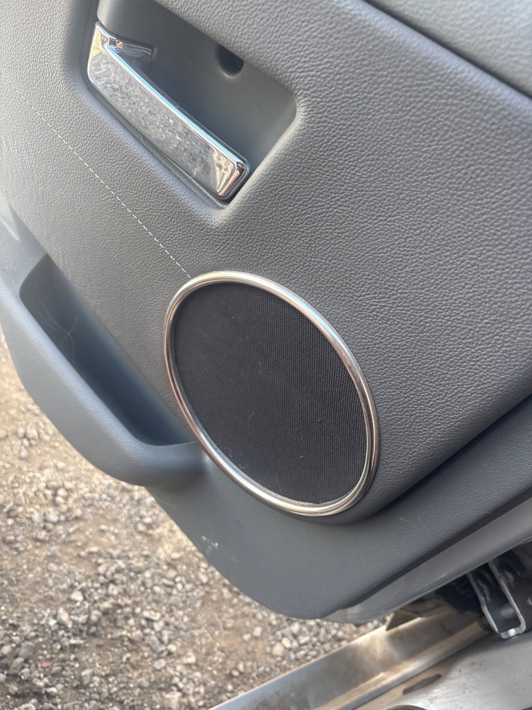 [EPE-119447] Altavoz puerta trasera izquierda Jeep Grand Cherokee 2007 silver