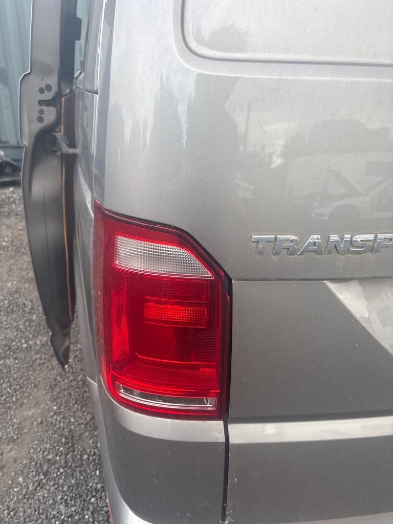 [EPE-119728] Piloto trasero izquierdo 2019 VW Transporter 1B/H1X