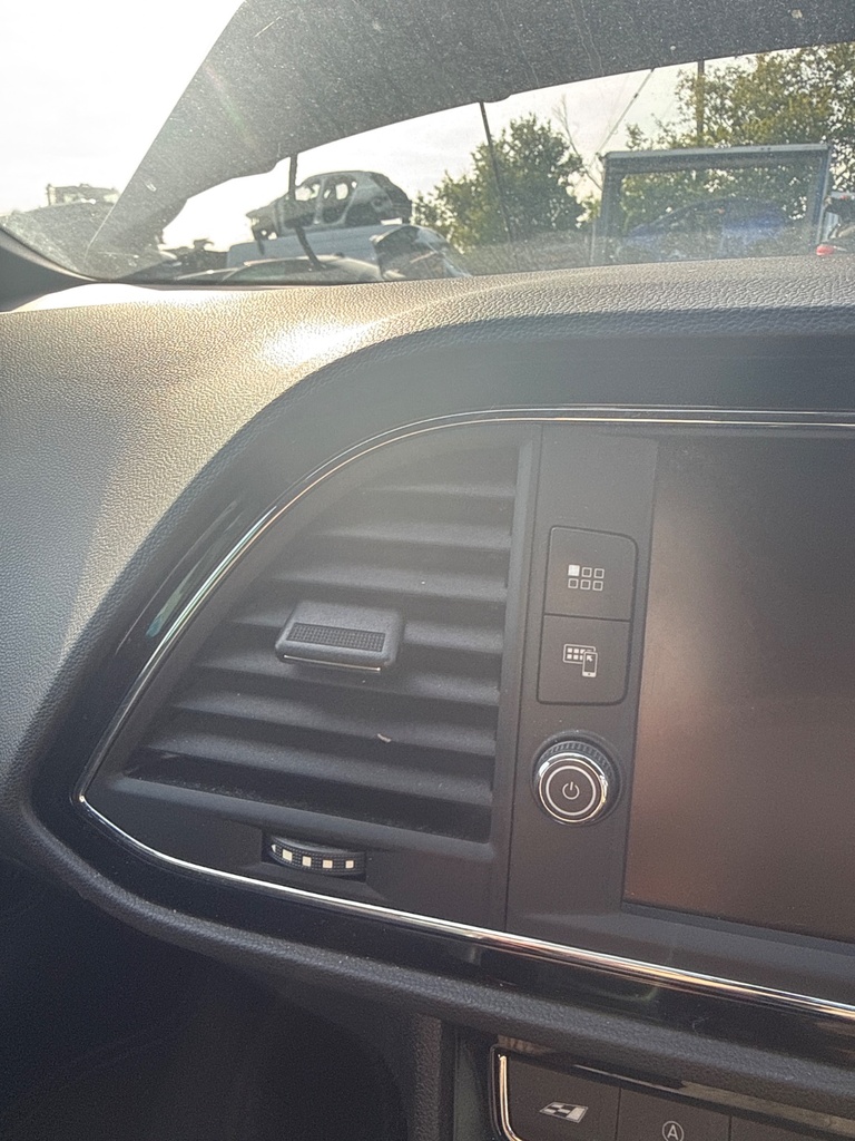 [EPE-120470] Salida de aire de calefacción para Seat León 2.0 Cupra 2017 (CJXC, CJX)