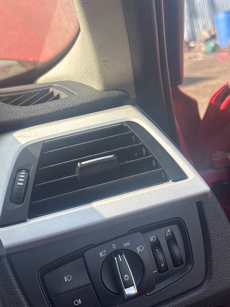 [EPE-121379] Conducto de ventilación 2012 BMW 3 Series F30 F80 320i xDrive N20B20