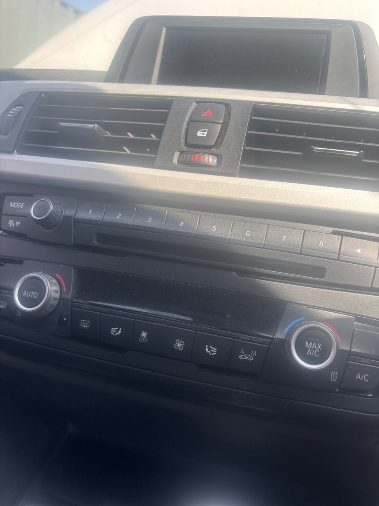 [EPE-121490] Conjunto de control calefacción BMW Serie 3 318d 2013