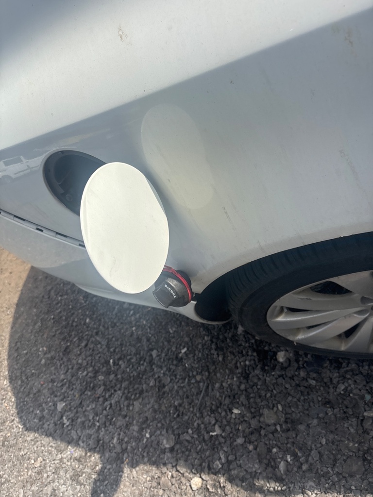 [EPE-121791] Tapa combustible Opel Insignia 2017 negro