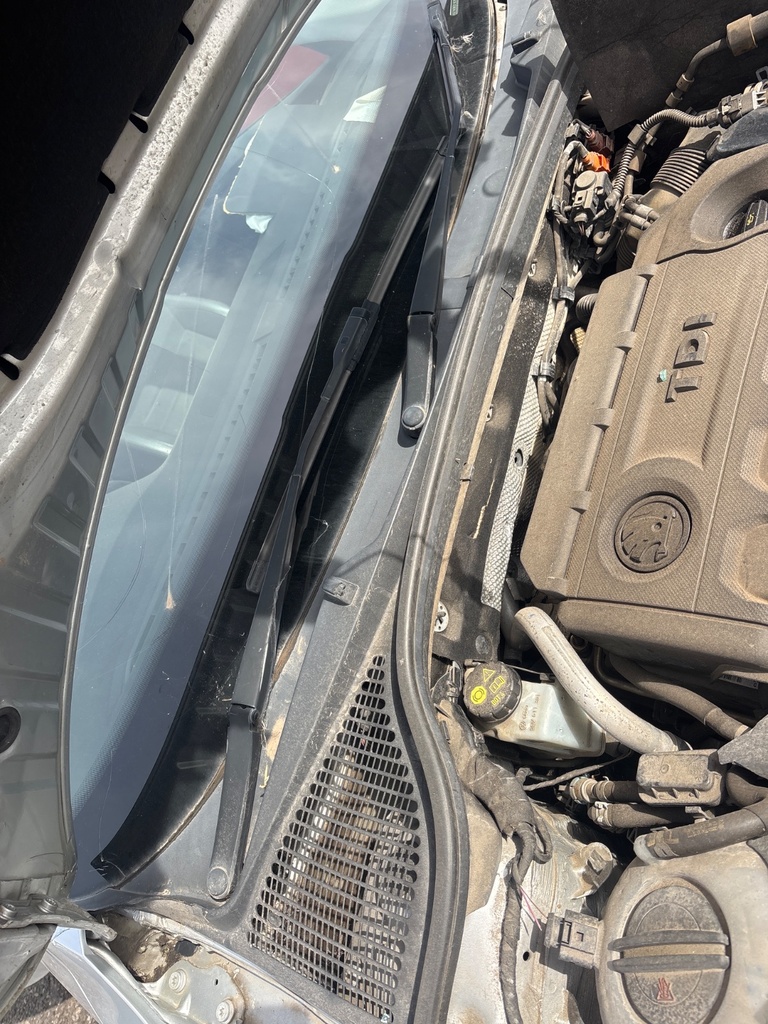 [EPE-122068] Mecanismo de limpiaparabrisas delantero Skoda Octavia A7W plata