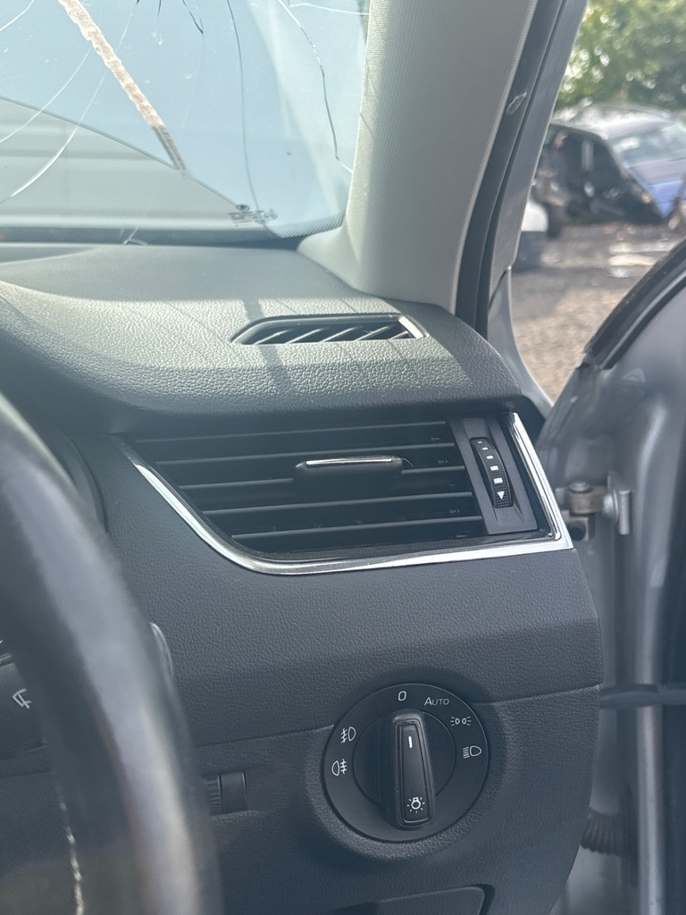[EPE-122083] Conducto de ventilación Skoda Octavia 1.6 TDI 4x4 2014