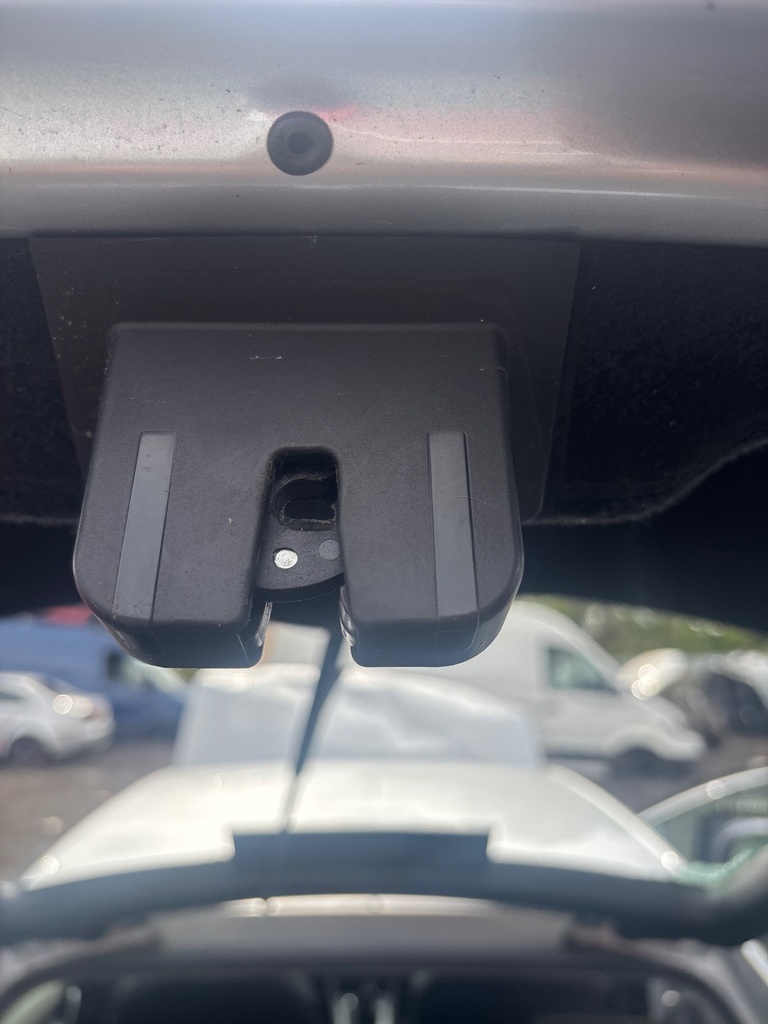 [EPE-122107] Mecanismo de cierre portón trasero Skoda Octavia A7W 2014 77KW 105CV