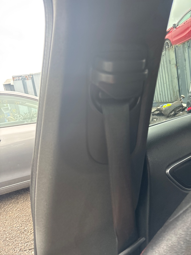 [EPE-122174] Embellecedor Pilar B Mercedes-Benz CLA 220 CDI 2017