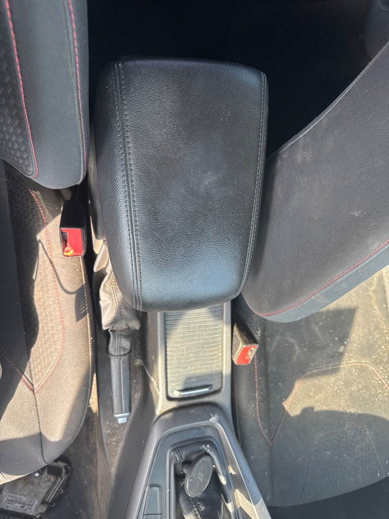 [EPE-105267] Consola central Ford Focus 2017 1.0 EcoBoost