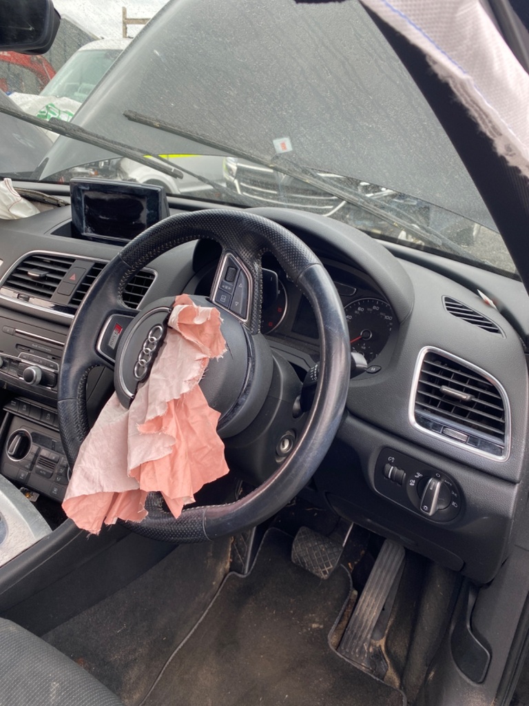 [EPE-102289] Parasol derecho Audi Q3 2015