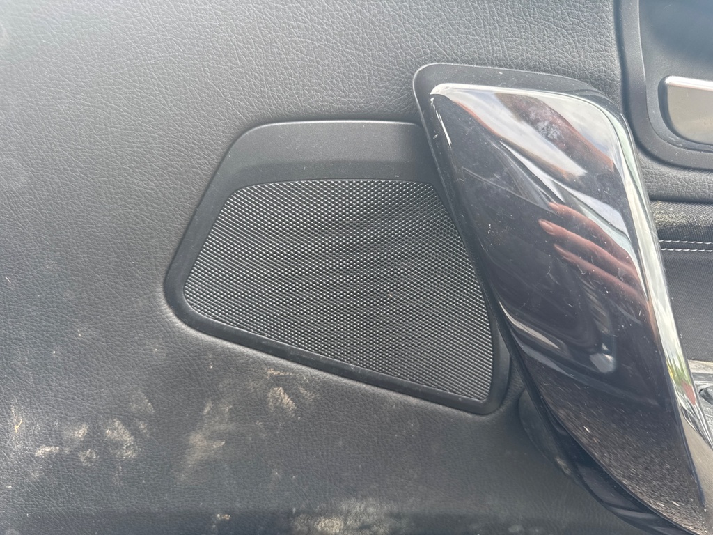 [EPE-103580] Altavoz revestimiento puerta delantera derecha BMW Serie 1 Sports Hatch 2014
